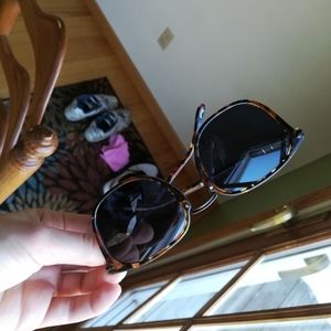 🛑Sold🛑 cross-posted Persol 3186s sunglasses